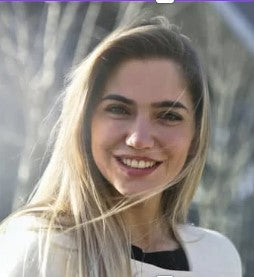 <em>Sarah M.</em>